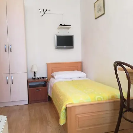 Ruzica Hotel 3*